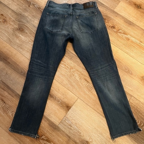 EXPRESS CLASSIC STRAIGHT JEANS - Picture 3 of 12